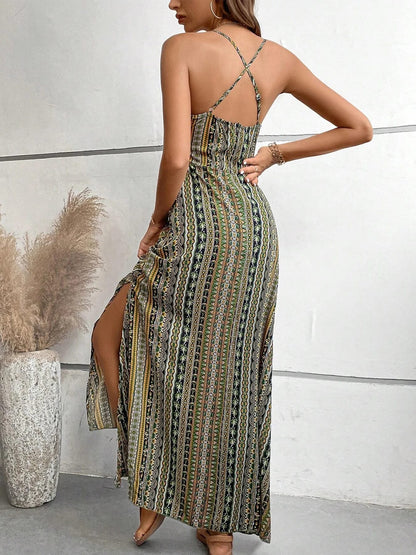 Vestido Largo de Verano para Mujer con Estampado Étnico, Espalda Descubierta y Tajo en Muslo, Estilo Boho con Volados, Ideal para Playa.