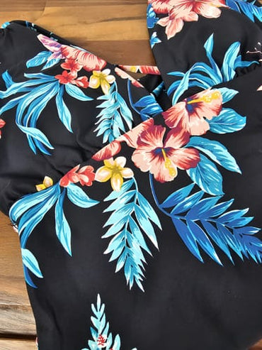 bikini dama entero escotada floreada