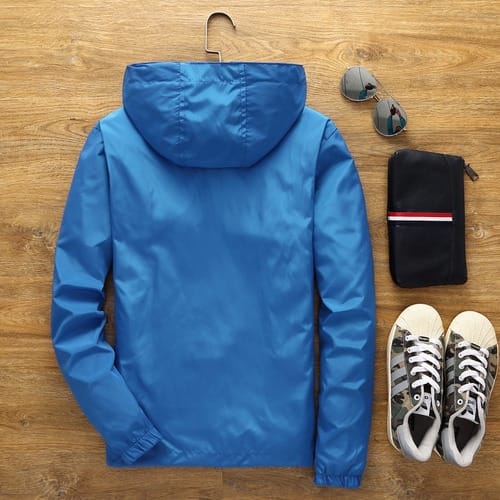 Campera hombre liviana nylon Pioneer