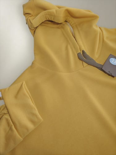 Buzo dama corto rallas en mangas