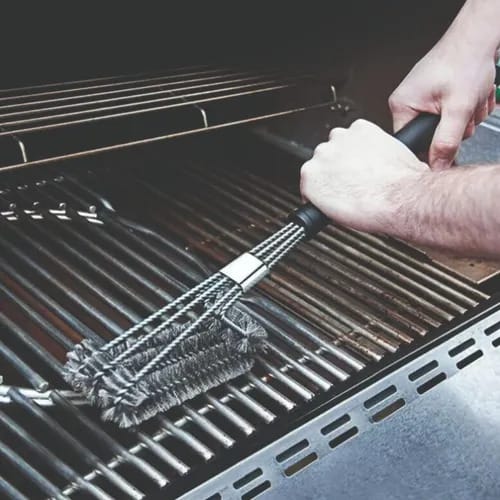 Cepillo metalico para parrilla