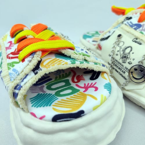 Chinelas dama jean con cadenas