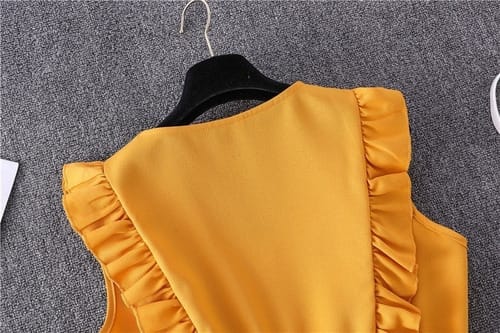 Vestido dama liso corto con volado