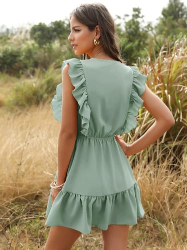 Vestido dama liso corto con volado