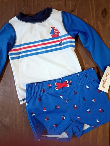 Conjunto Niño Sort baño y remera