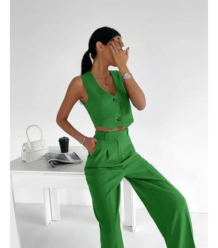 Conjunto dama Esmeralda chaleco corto pantalon elefante