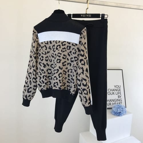Conjunto mujer deportivo de hilo animal print