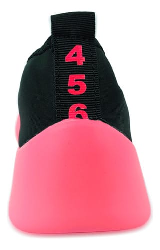 Zapatilla dama negra suela colores