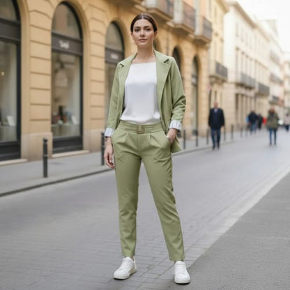 Conjunto dama chaqueta manga rayada + pantalon