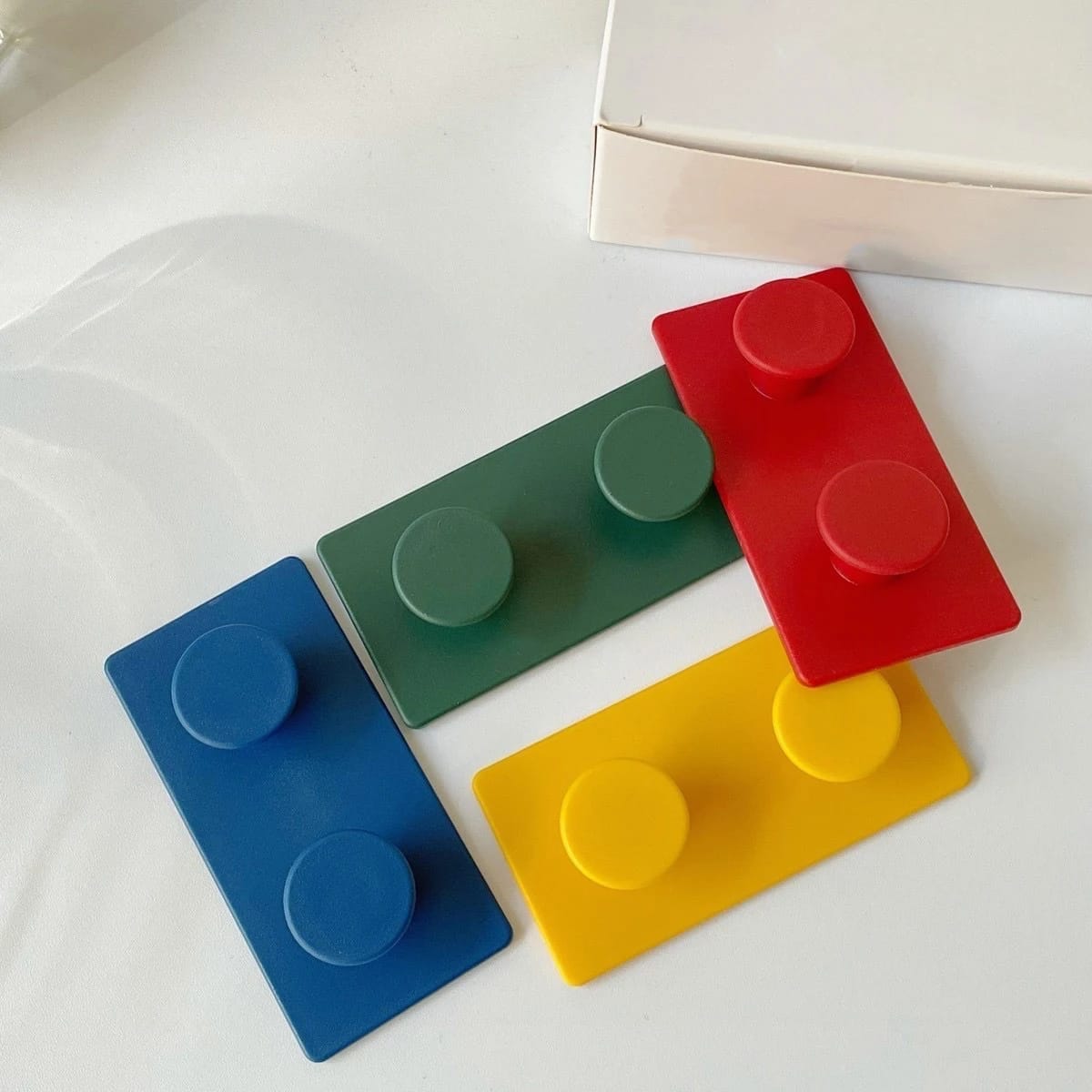 Set de 4 Ganchos de Pared Adhesivos para Colgar. Perchero