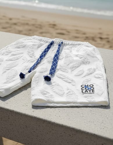 Short de Hombre Ancho y Suelto (Baggy) Estilo Board de Playa. Pantalón corto 3/4 (Tres Cuartos) con cordón ajustable, ideal para el verano. Tela fina, fresca y liviana. ¡Modelo nuevo de corte vin