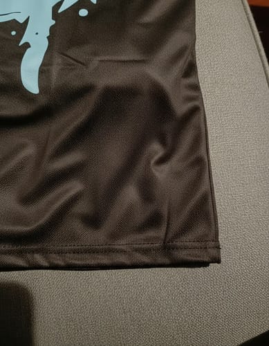 Remera de hombre de verano casual, de corte holgado, con estampado de cara feliz