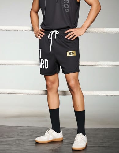 Short hombre hit hard