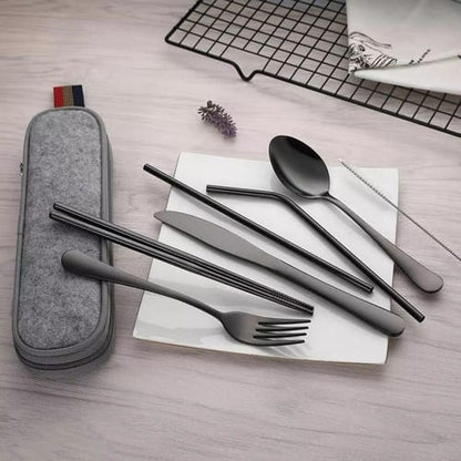 SeT de 7 cubiertos con estuche