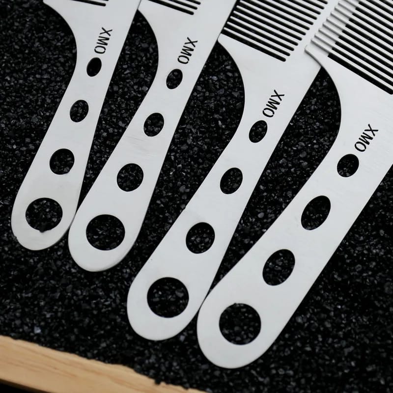 Brainbow 1PC Titanium Steel Comb Professional Salon Hair Hairdressing Anti-static Barbers Comb Ultra Thin Hair Brush for Men