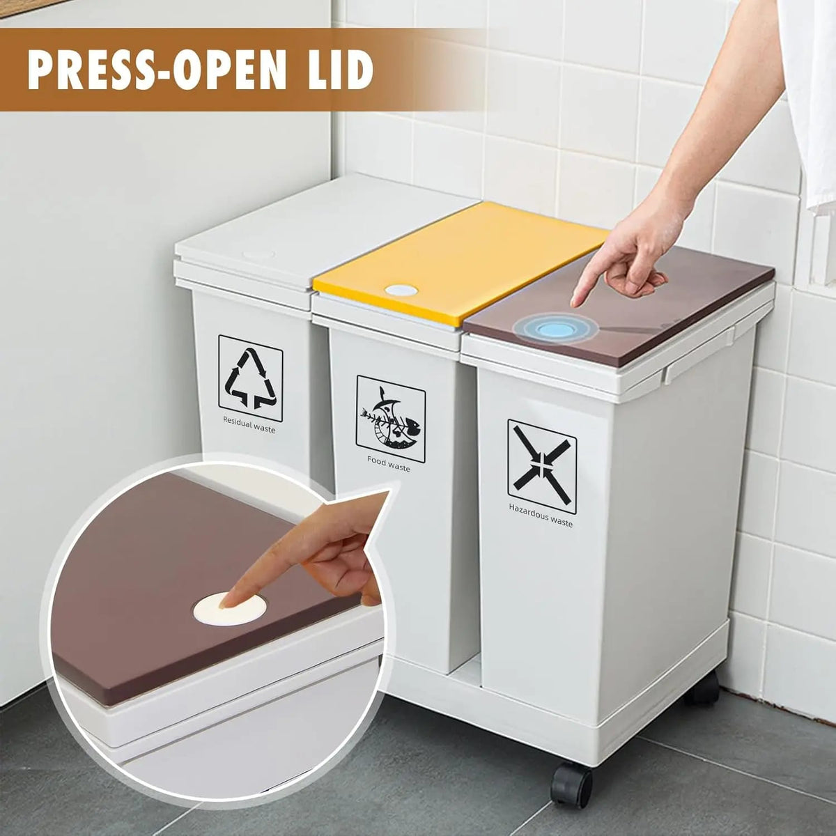 Cubo de Basura con Ruedas de 3 Compartimentos x 20L (60L Total) para Reciclaje y Separación de Residuos en Cocina. Material Plástico.