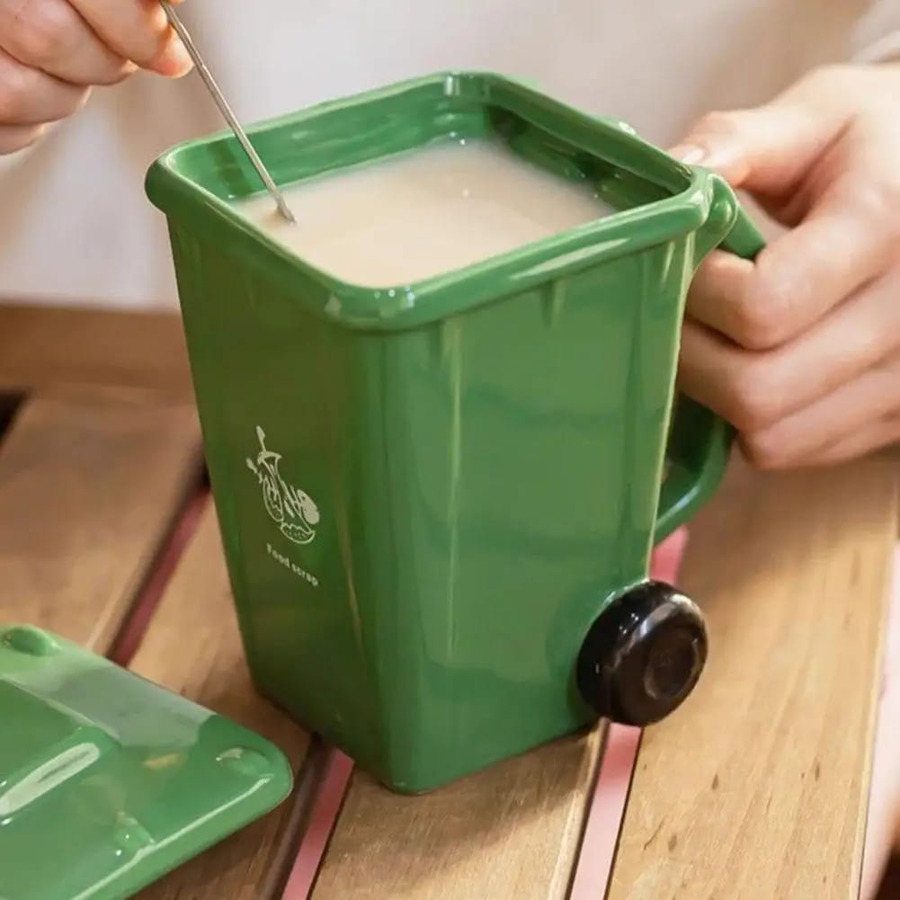 Taza de Café Original con Diseño de Basurero 400ml. Tazas Creativas de Cerámica para Oficina, Café y Leche con Forma de Contenedor de Basura.