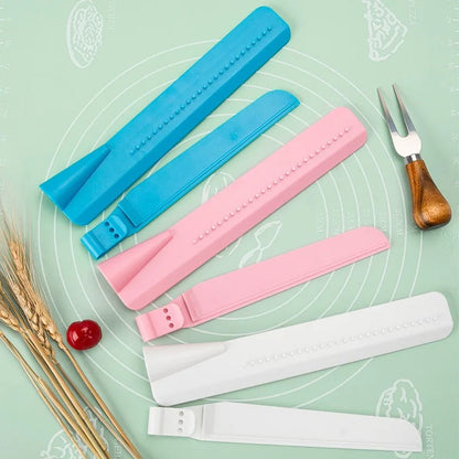 Alisador Nivelador de Tortas Ajustable de Plástico. Raspador de Crema para Repostería. Utensilio de Cocina Esencial.