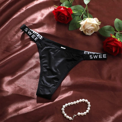 Tanga de satén sexy de seda, ropa interior femenina suave y cómoda con cintura de letras.