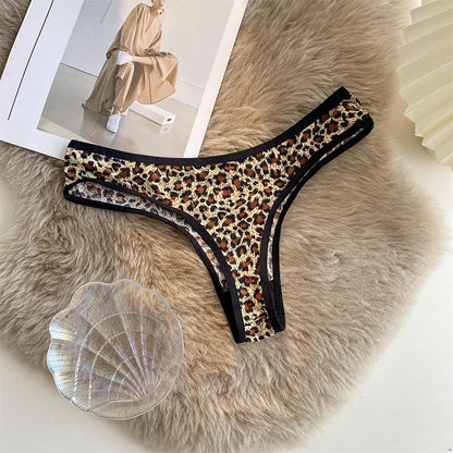 Tanga de mujer sexy con estampado de leopardo, tiro bajo, de seda helada y algodón, sin costuras. Lencería femenina.