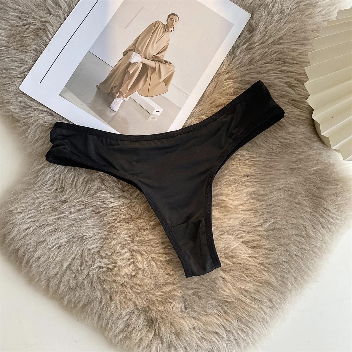 Tanga de mujer sexy con estampado de leopardo, tiro bajo, de seda helada y algodón, sin costuras. Lencería femenina.
