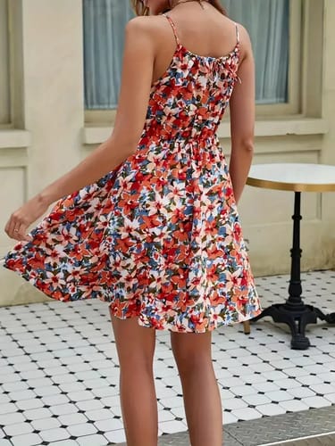 Vestido solera suelta escote ajustable floreado