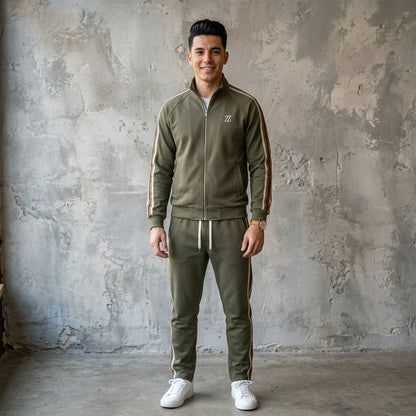 Conjunto Deportivo Hombre SM Bordado Trendy Media Estación