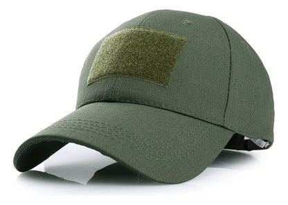 Gorra visera con parche camuflado