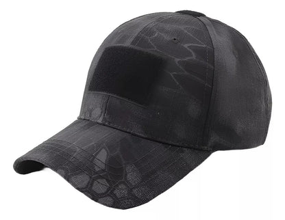 Gorra visera con parche camuflado