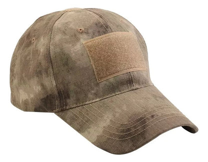 Gorra visera con parche camuflado