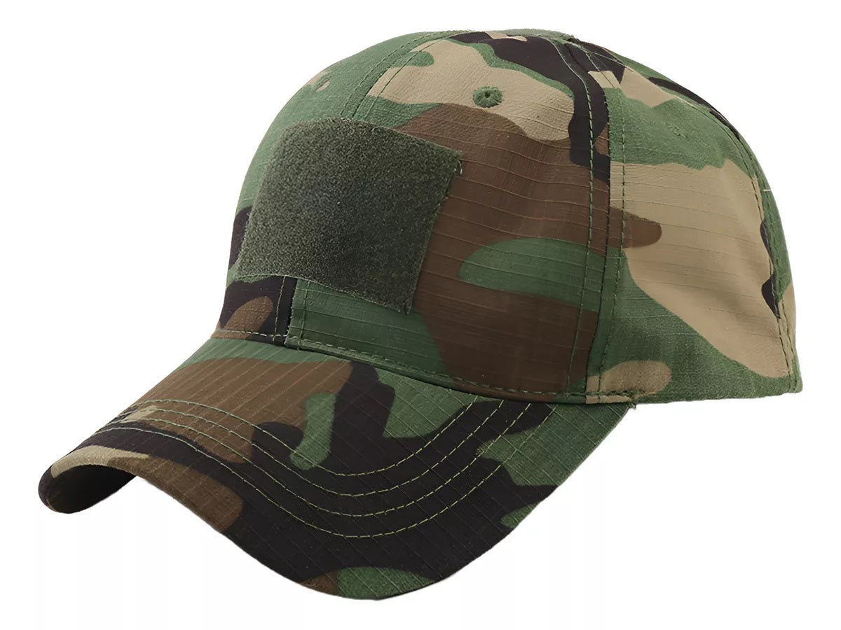 Gorra visera con parche camuflado