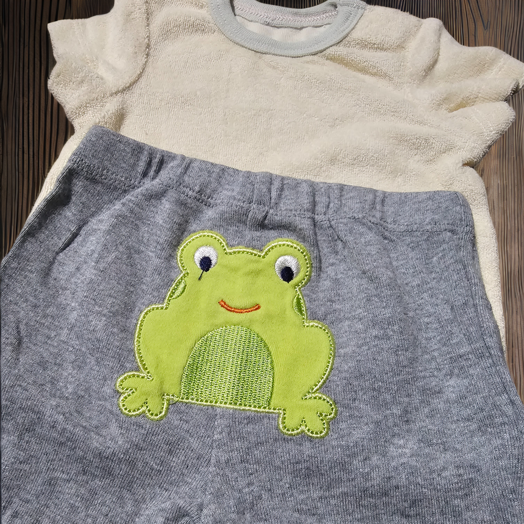Conjunto niña calza y remera toalla