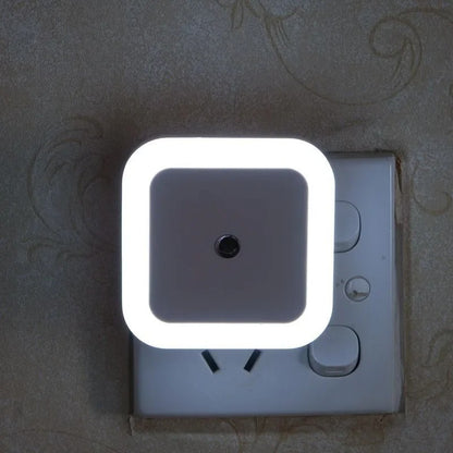 Luz Nocturna LED con Sensor de Luz