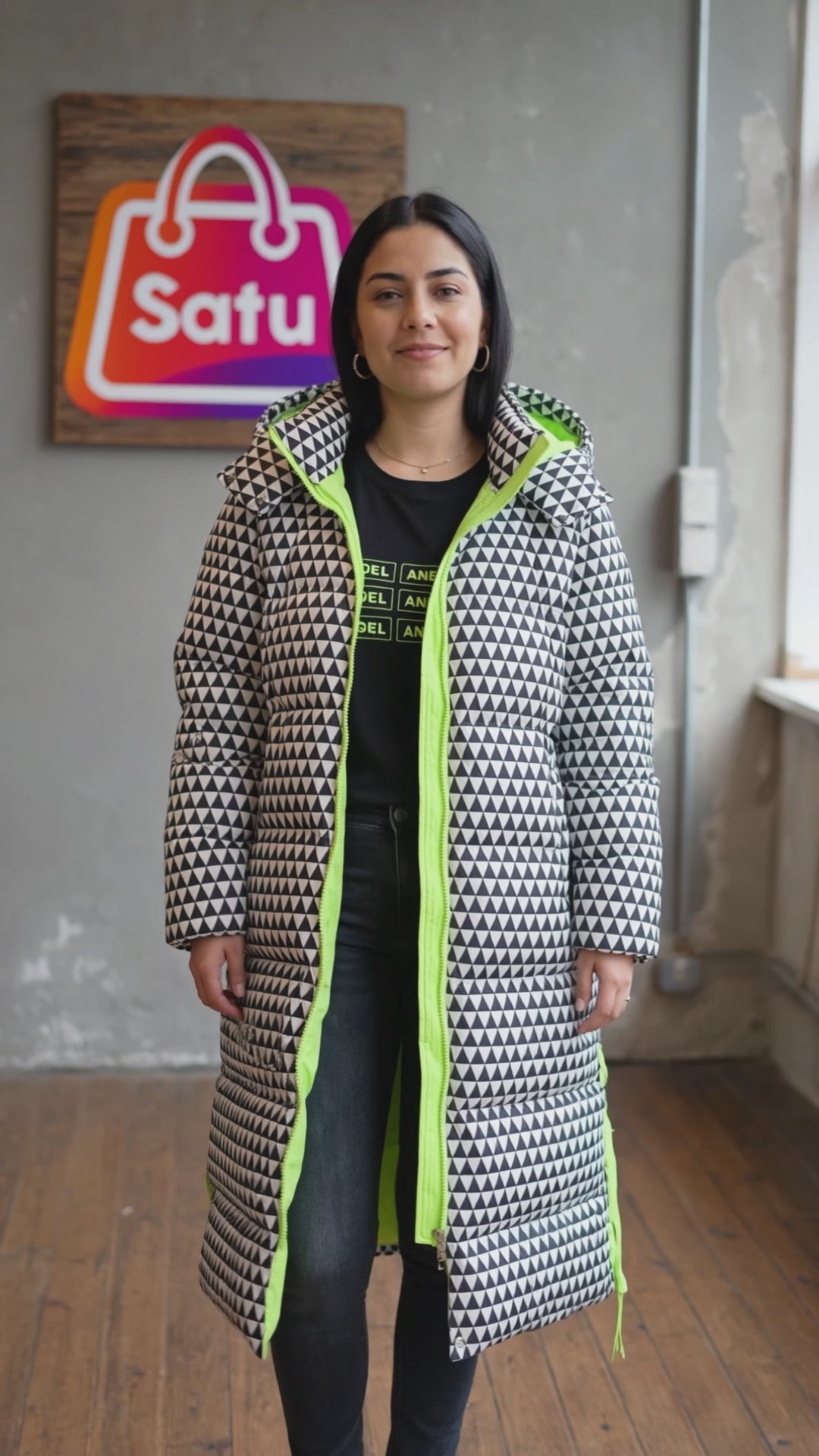 Campera Dama Cuadrille Cierre Fluo Larga Abrigo Negro