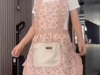 Video de Delantal Floreado con bolsillo al frente 