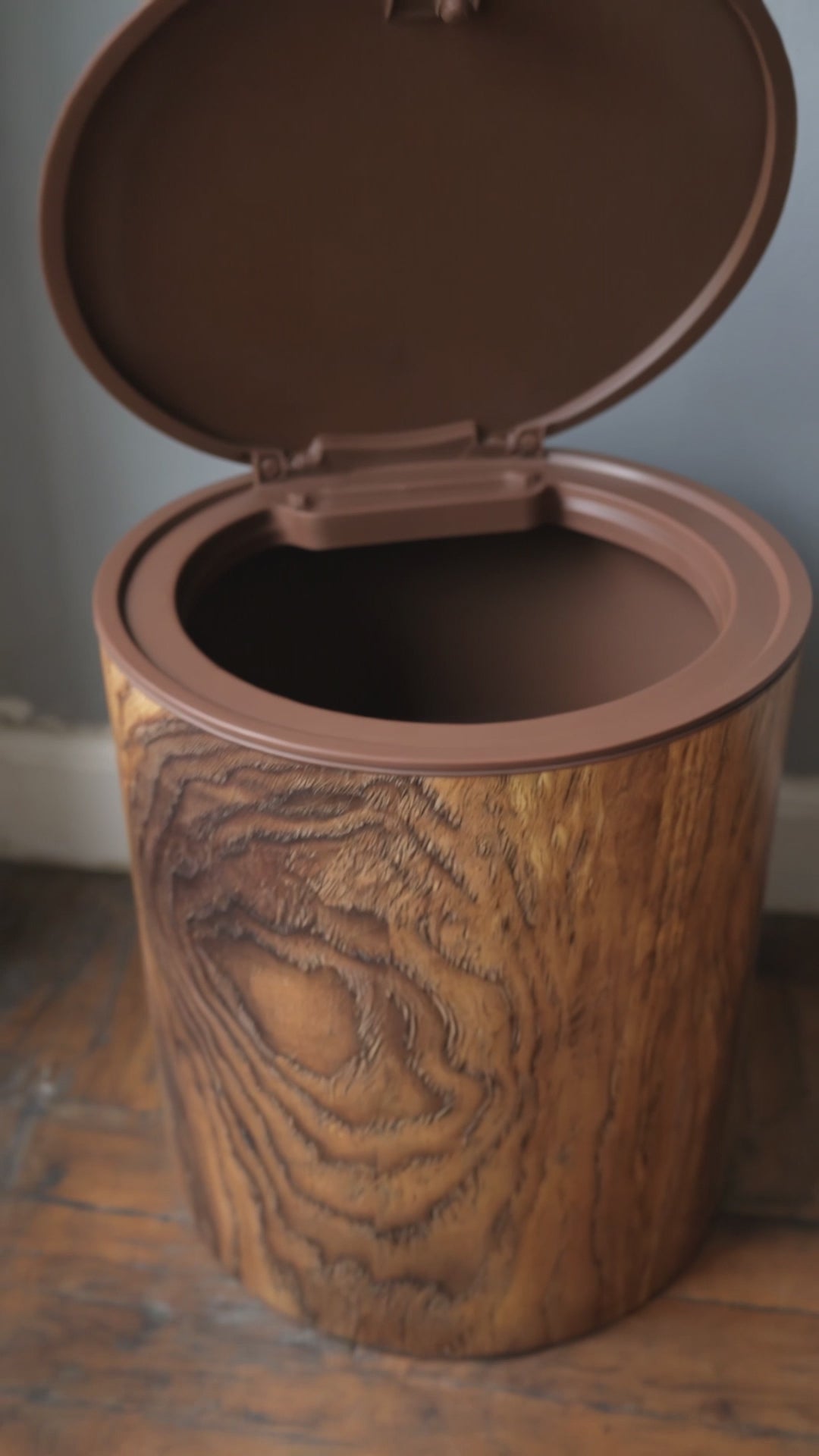 Papelera SM Retro Imitación Madera 5L con Tapa