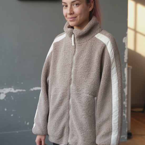 Campera Polar Forrada Oversize  Detalles Cuerina 