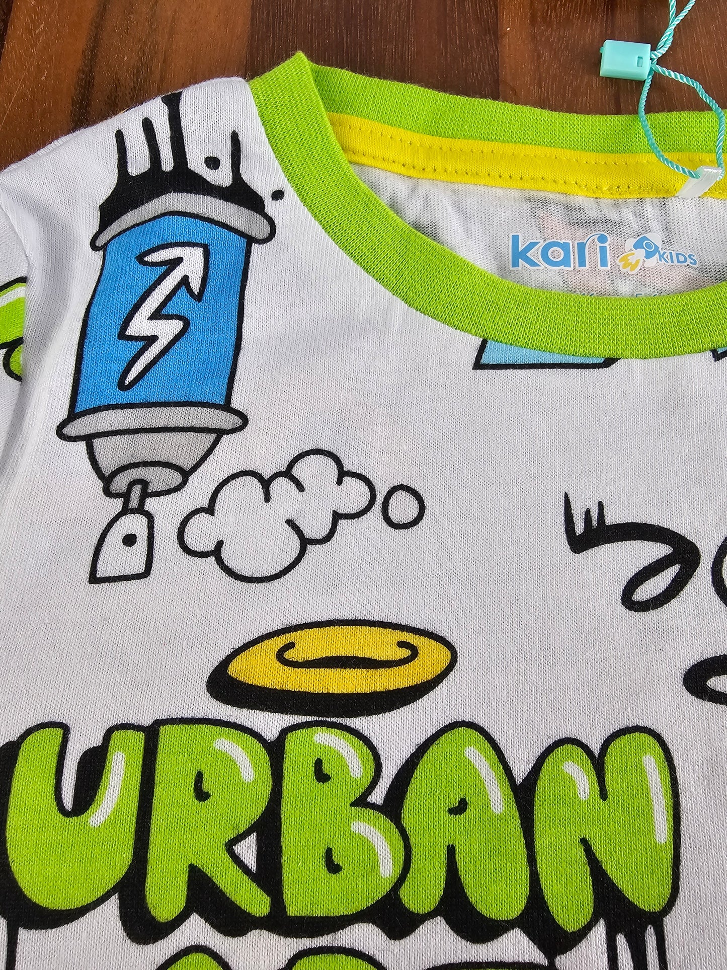 Remera niño Kari Art