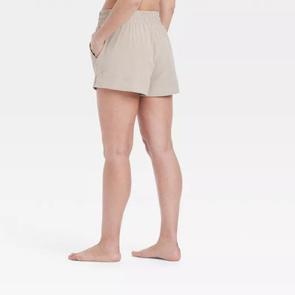Short dama All in Motion deportivo woven