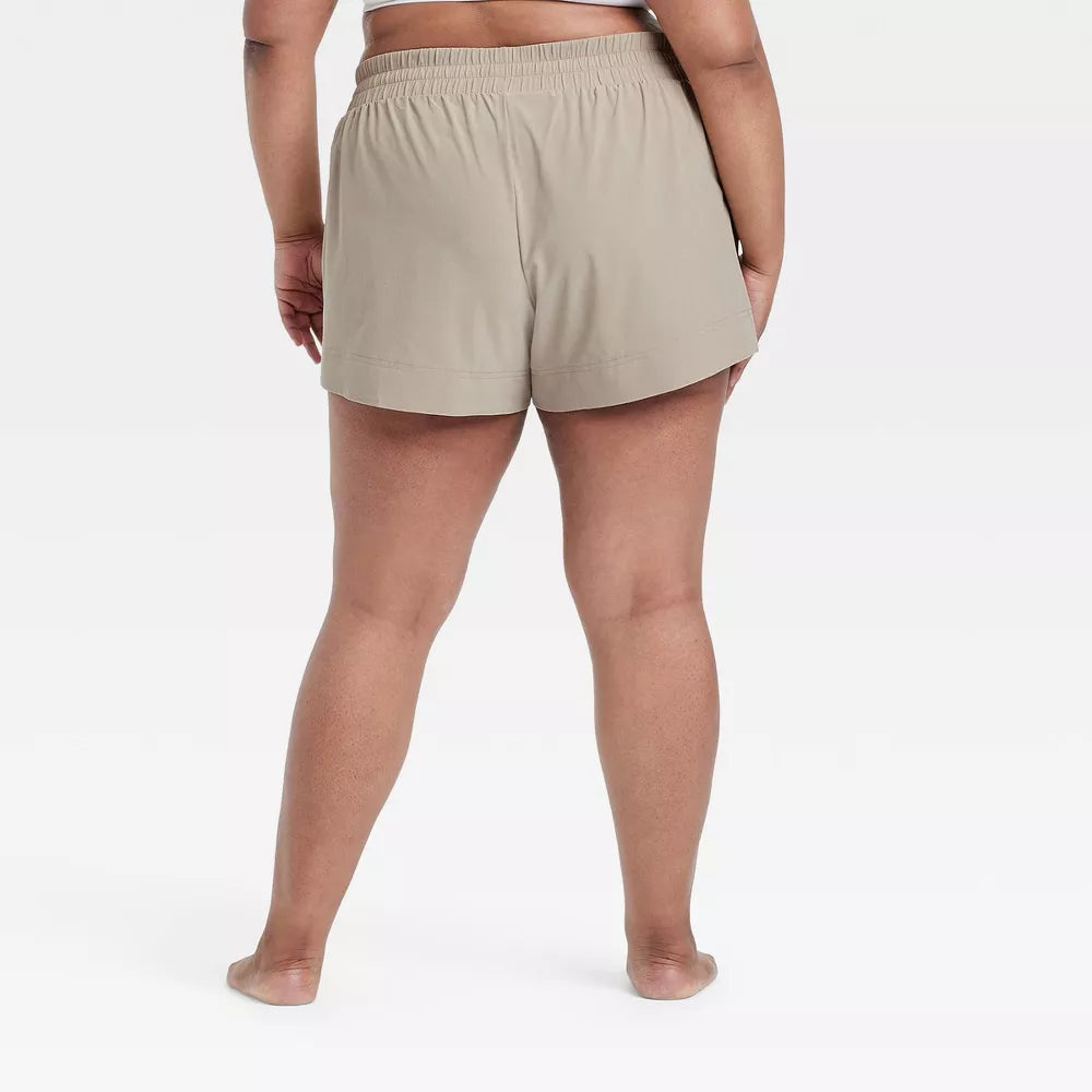 Short dama All in Motion deportivo woven