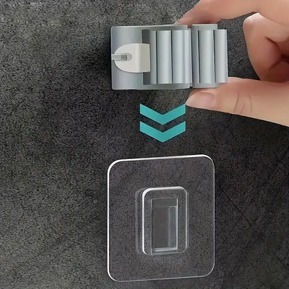 Soporte para Escobas y Trapeadores